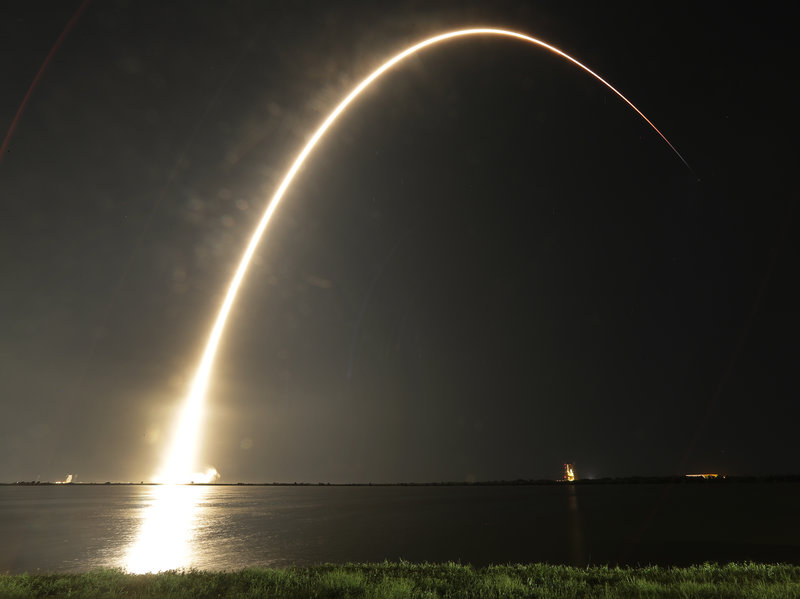 Lanzamiento del Falcon 9 desde Cabo Cañaveral 